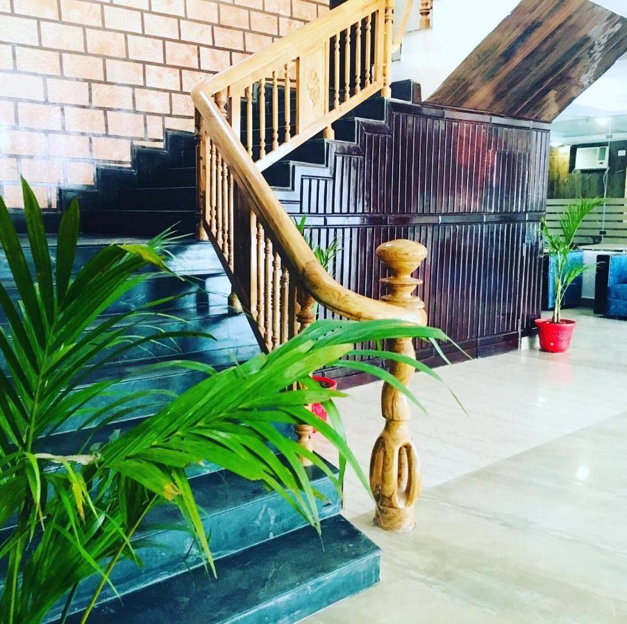 Hotel Maharaja Inn By Geetanjali Hotels Katra  Ngoại thất bức ảnh